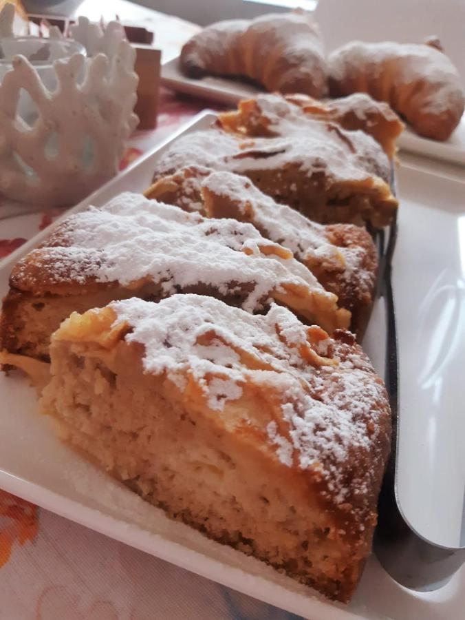 Accanto A Te - Charme Rooms 비에스테 외부 사진
