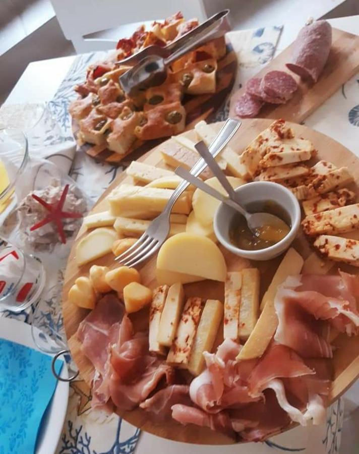 Accanto A Te - Charme Rooms 비에스테 외부 사진