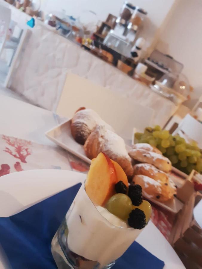 Accanto A Te - Charme Rooms 비에스테 외부 사진