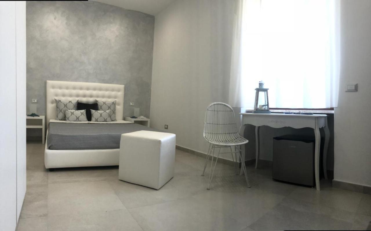 Accanto A Te - Charme Rooms 비에스테 외부 사진