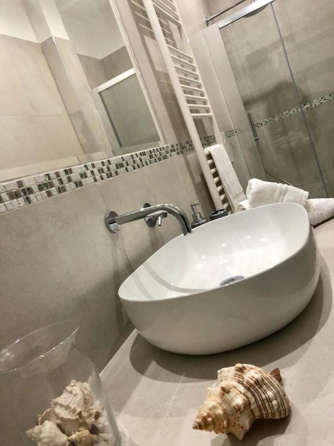 Accanto A Te - Charme Rooms 비에스테 외부 사진